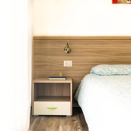 Lägenhet Mami Waves